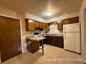 515-525 Highview Ave in Addison, IL - Foto de edificio - Building Photo