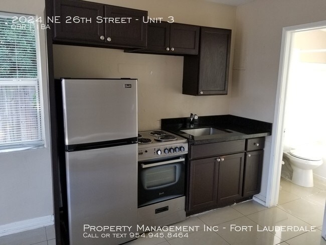 2024 NE 26th St-Unit -Unit 3 in Wilton Manors, FL - Building Photo - Building Photo
