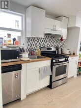 127 Borden St in Toronto, ON - Building Photo - Building Photo