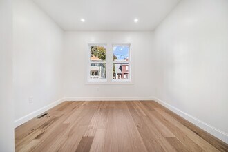 9 Knollin St in Malden, MA - Building Photo - Building Photo