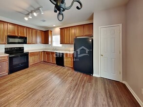 14704 Hawick Manor Ln in Pineville, NC - Foto de edificio - Building Photo