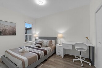 77 Montrose Ave, Unit SI ID1403774P in Toronto, ON - Building Photo - Building Photo