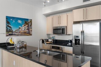 79 SW 12th St, Unit 2204-S in Miami, FL - Building Photo - Building Photo