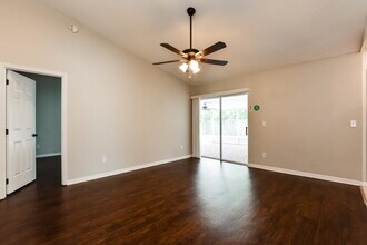 622 Queensbridge Dr in Lake Mary, FL - Building Photo - Building Photo