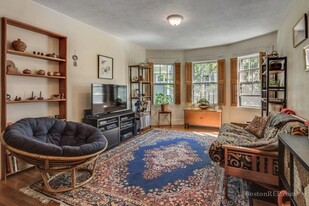 46 Irving St, Unit 2 in Cambridge, MA - Building Photo