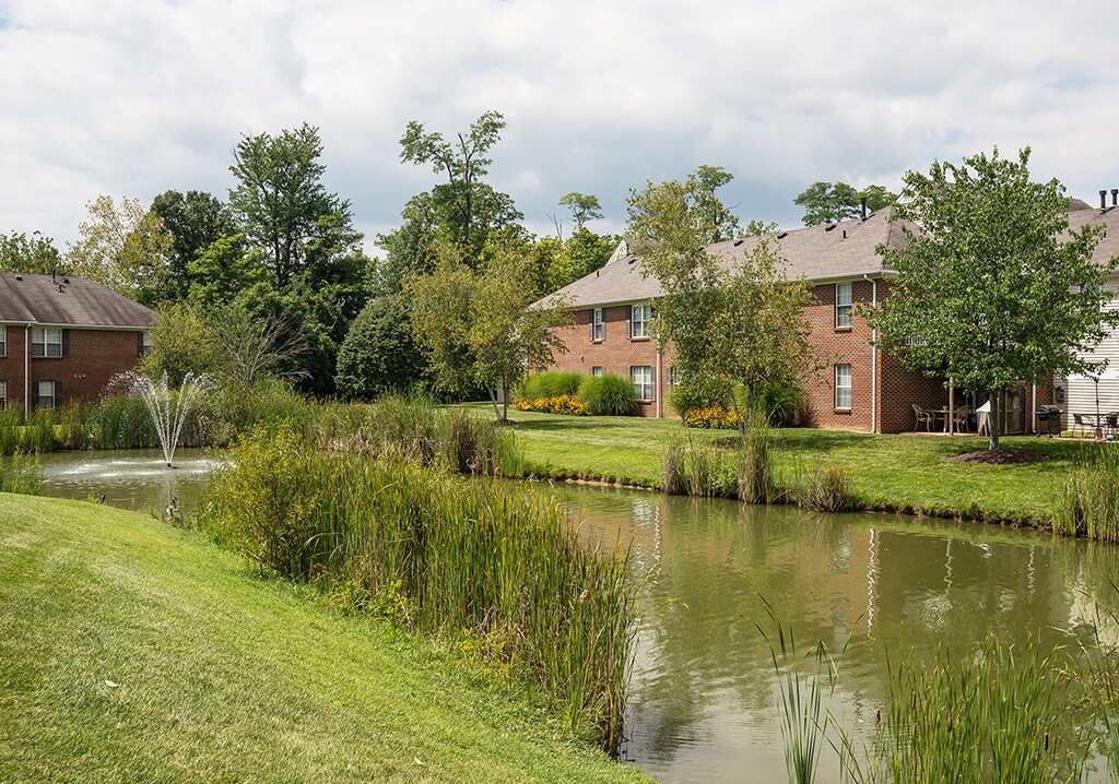 Stonegate Apartments Cincinnati, OH Apartments