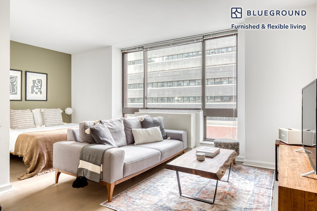 500 W 56th St, Unit FL7-ID98 in New York, NY - Foto de edificio