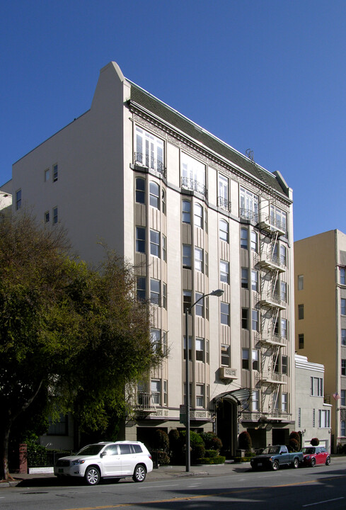 1740 Broadway in San Francisco, CA - Building Photo