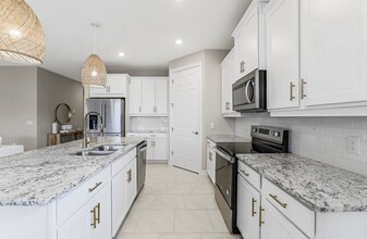440 Coral Reef Pl in Cape Coral, FL - Building Photo - Building Photo