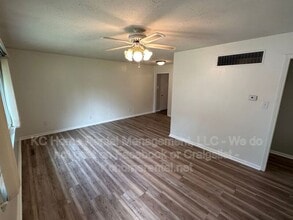 804 NE 66th Terrace in Kansas City, MO - Building Photo - Building Photo