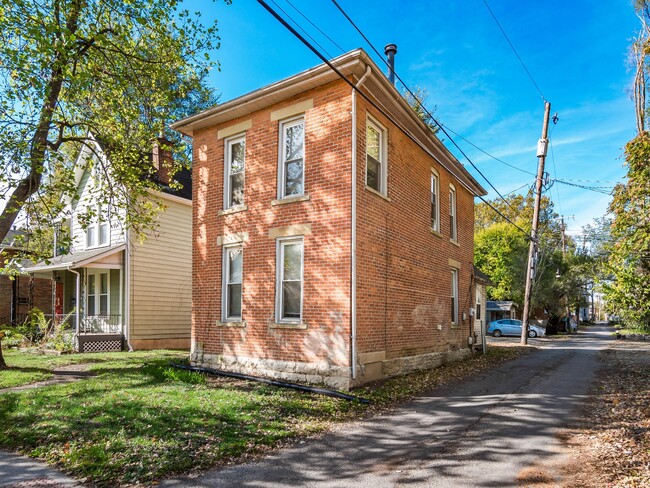 1447 Hunter Ave in Columbus, OH - Building Photo - Building Photo