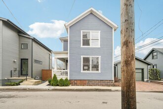 565 Lathrop St in Columbus, OH - Foto de edificio - Building Photo
