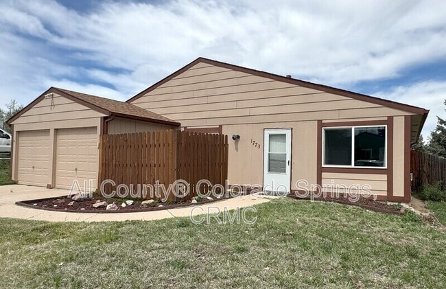 property at 1773 Chautauqua Dr