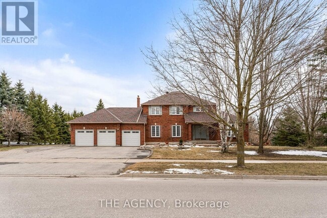 92 Russell Snider Dr