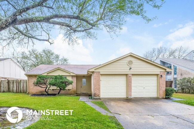 property at 1215 New Tree Ln