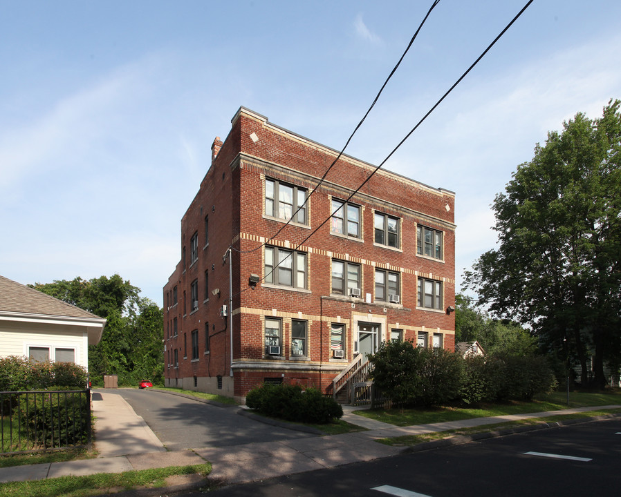 131 Martin St in Hartford, CT - Foto de edificio