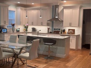 1716 Stapleton St in Sarasota, FL - Building Photo - Building Photo