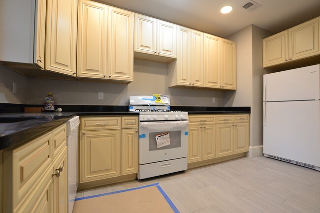 63 Ridgemont St, Unit 1 in Boston, MA - Foto de edificio - Building Photo