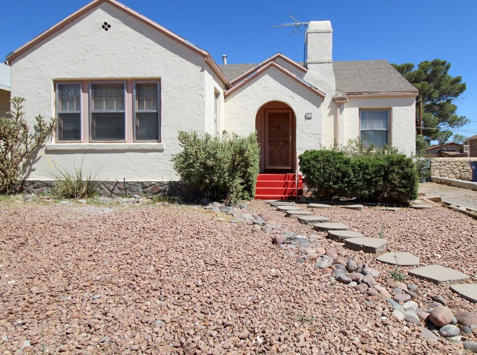 412 E Baltimore Dr in El Paso, TX - Building Photo