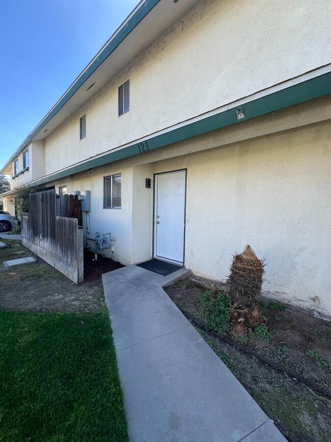 4811 N Winery Cir in Fresno, CA - Building Photo - Building Photo