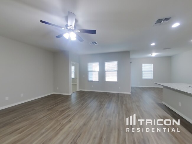 4504 W Saddlebush Way in San Tan Valley, AZ - Building Photo - Building Photo