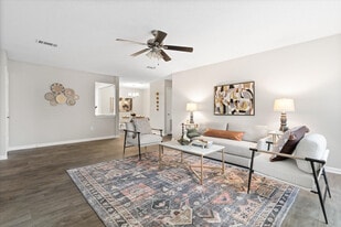 The Grove Apartments in Biloxi, MS - Building Photo