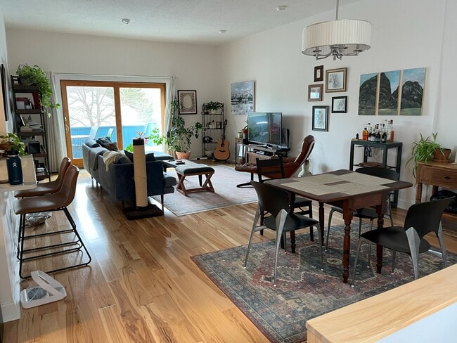 1-6 Meadow Ln, Unit 7-4 in Lenox, MA - Building Photo - Building Photo