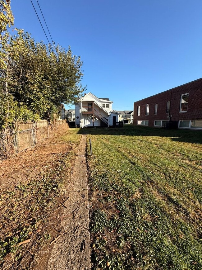 750-752 E Wheeling St in Lancaster, OH - Building Photo - Building Photo