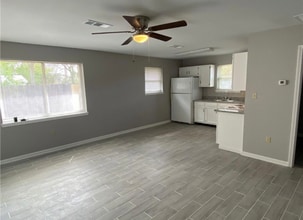 2814 Pakenham Dr in Chalmette, LA - Building Photo - Building Photo