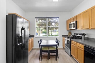 2663 Andros Ln in Kissimmee, FL - Building Photo - Building Photo