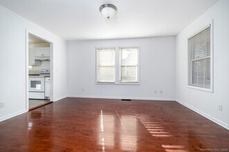 29 Sterling Pl in Stamford, CT - Building Photo - Building Photo