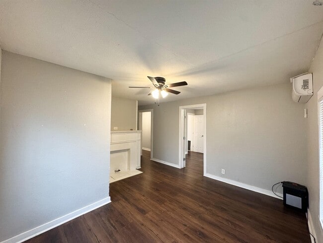 property at 1202 Austin St