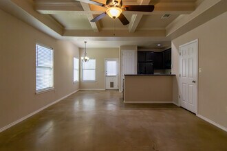 1121 Brown Rock Dr-Unit -1 in New Braunfels, TX - Building Photo - Building Photo