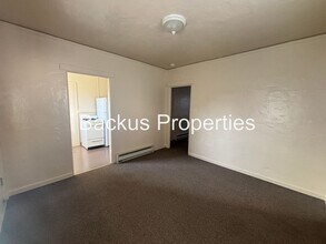 41 Villa St in Salinas, CA - Building Photo - Building Photo