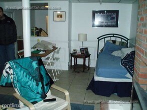 11 Myrtle St-Unit -Apt B in Boston, MA - Building Photo - Building Photo