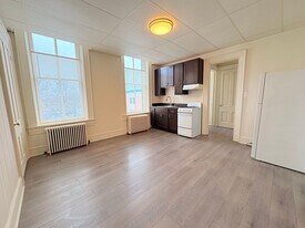 135 S Duke St in York, PA - Building Photo