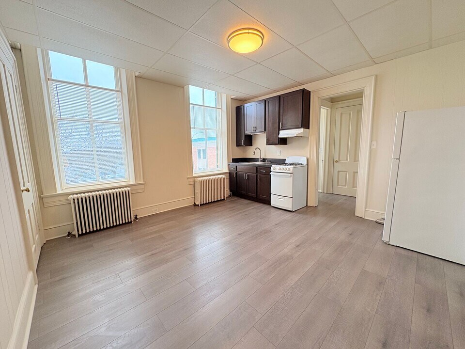 135 S Duke St in York, PA - Building Photo