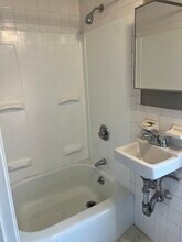 3 Hazel St, Unit 3 in Salem, MA - Foto de edificio - Building Photo