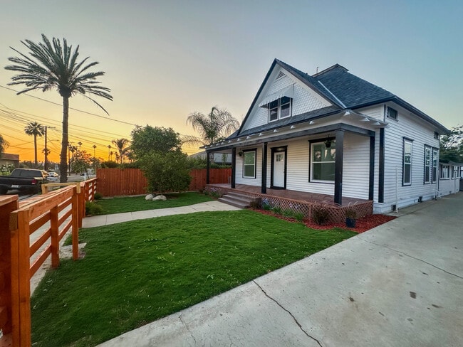 3039 Date St
