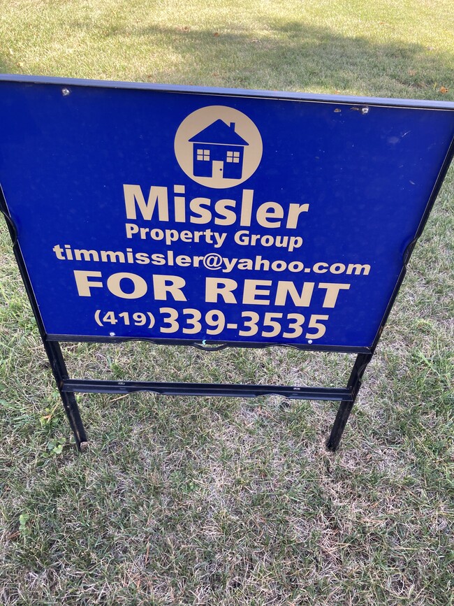 995 Kingswood Dr, Unit 995 Kingswood in Lima, OH - Building Photo - Building Photo