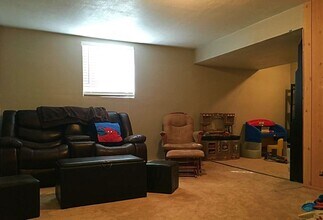 10411 Holland St in Westminster, CO - Building Photo - Building Photo