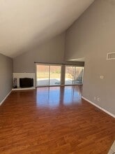 22813 Rio Clara Dr in Santa Clarita, CA - Building Photo - Building Photo