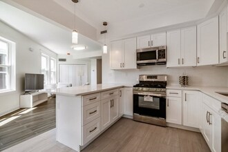 82 Ballou Ave-Unit -unit 2 in Boston, MA - Building Photo - Building Photo