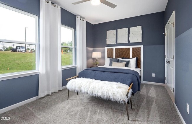 property at 1620 Tamarisk Ln