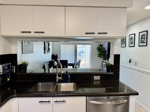 5332 Jubilee Way, Unit 5 in Margate, FL - Building Photo - Building Photo