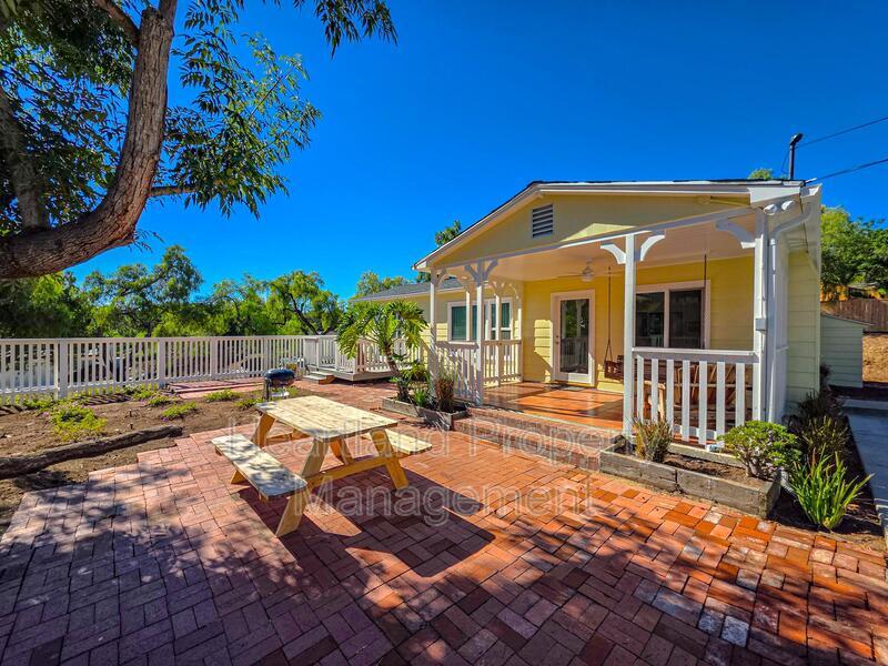 3326 Orchard Hill Rd in Bonita, CA - Building Photo