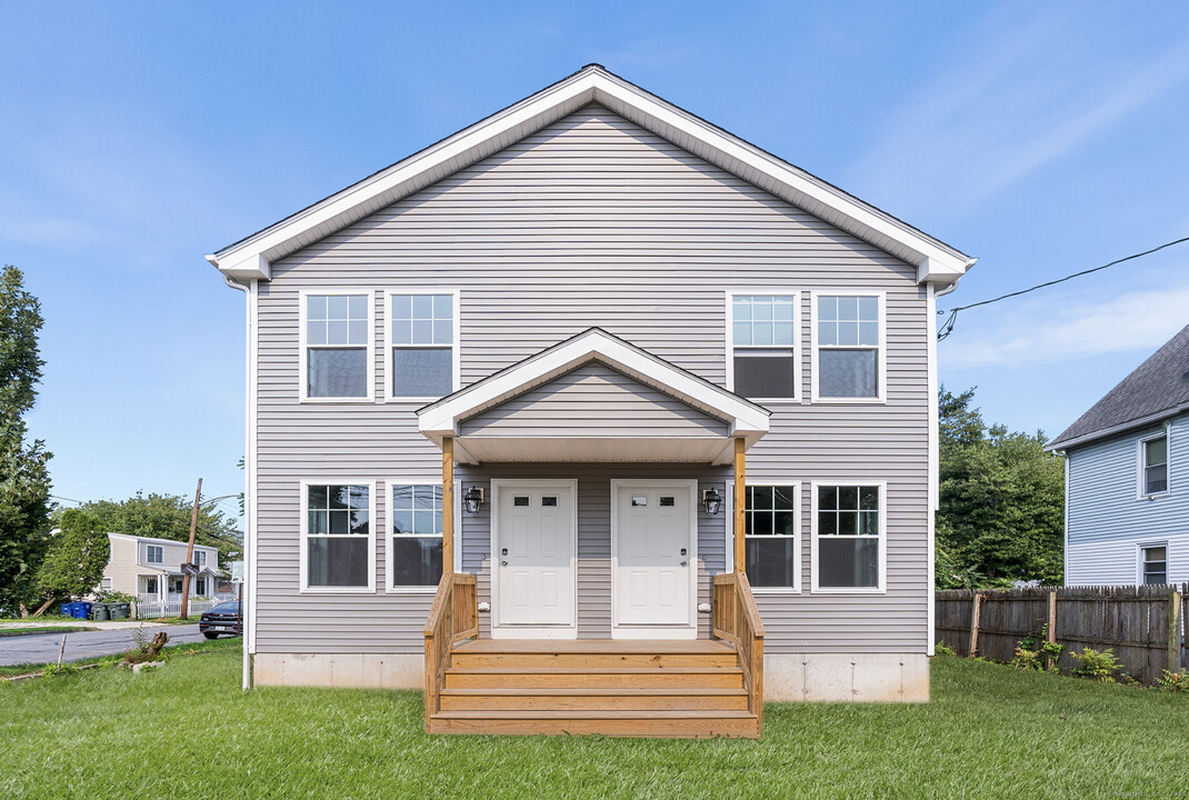 194 Wilmot Ave in Bridgeport, CT - Foto de edificio