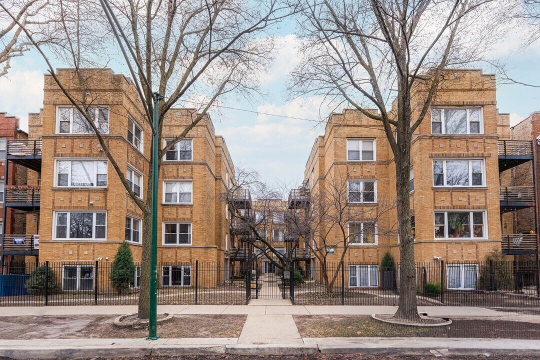 4606 N Monticello Ave in Chicago, IL - Building Photo