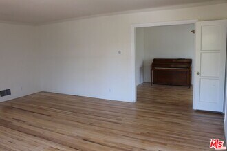 1606 Glendon Ave in Los Angeles, CA - Building Photo - Building Photo