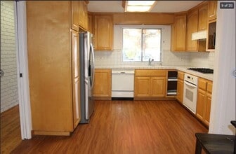 118 Azucar Ave in San Jose, CA - Building Photo - Building Photo